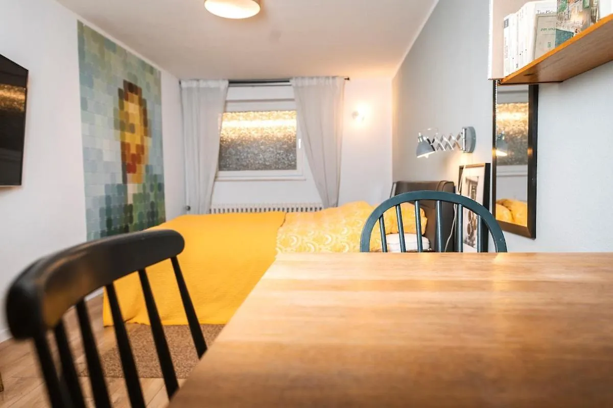 Casa Maxima, right by Benrath Castle Apartment Dusseldorf Germany